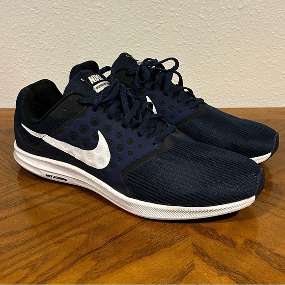 Nike Downshifter 7 Men\'s Black Running Shoes Size 12 main image 7
